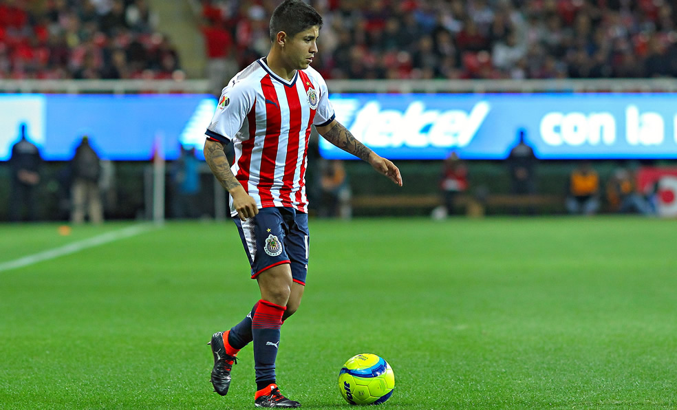La Chofis López pensó en tirar la toalla con Chivas. (Foto: Imago7)