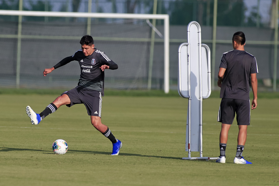 Edson Álvarez ya está listo para volver a jugar. (Foto: Mexsport)