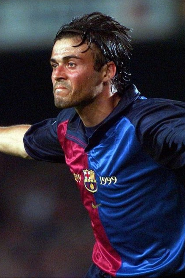 Fotos de los jugadores del Real Madrid que vistieron la camiseta rival; Luis Enrique en su época con el Barcelona.