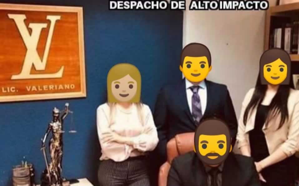 Un de las fotos que desató la ola de memes. (Fabook)