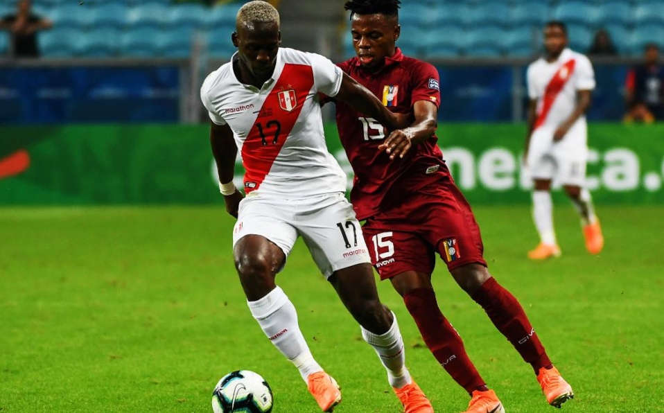 Venezuela y Perú empatan sin goles en debut de la Copa América. (Foto: EFE)