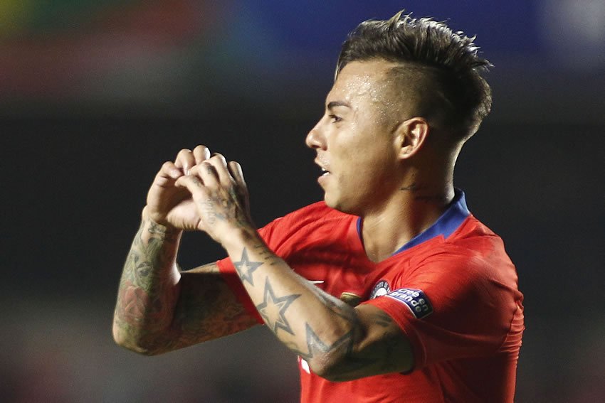 Vargas marcó dos tantos en el triunfo ante Japón. (AFP)