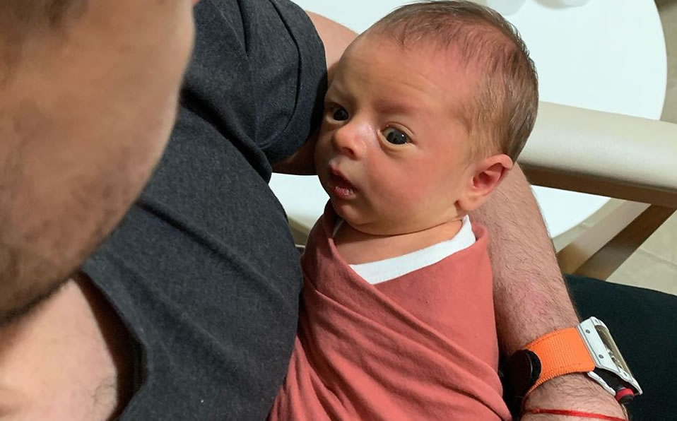 La pareja ya ha compartido varias imágenes del pequeño Noah. (Foto: Instagram/sarahkohan/)