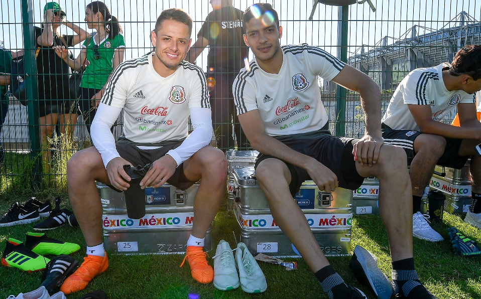 Para Tata Martino Raúl Jiménez es mejor que Chicharito. (Foto: Imago7)