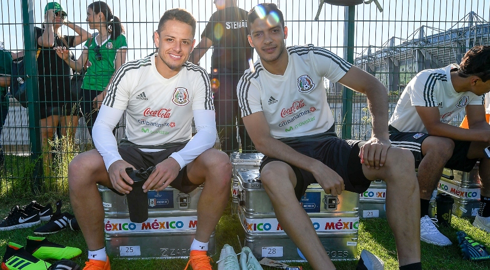 Para Tata Martino Raúl Jiménez es mejor que Chicharito. (Foto: Imago7)