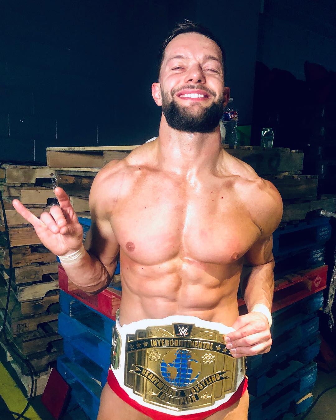 El espectacular Finn Bálor.
