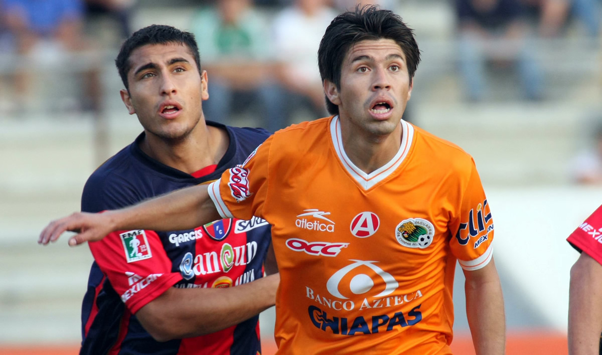 Oribe Peralta jugó con los Jaguares de 2009 a 2010. (Foto: Mexsport)