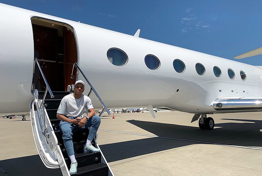 Mbappé le da la vuelta al mundo en sus vacaciones. (Foto: @KMbappe)