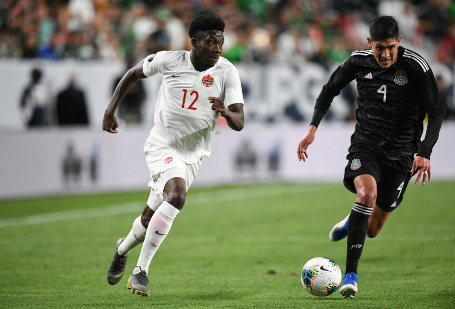 México consiguió su segunda victoria en el torneo. (Foto: AFP)