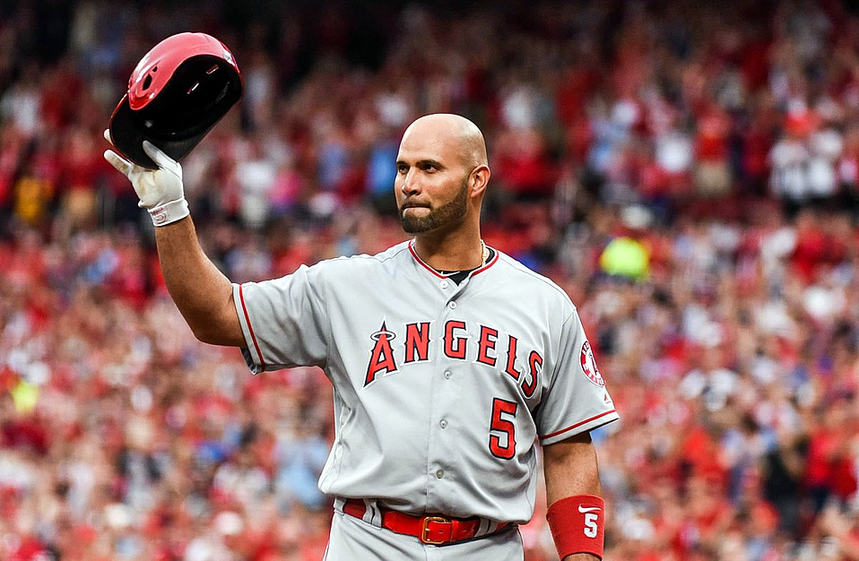 Albert Pujols regresó a San Luis, donde fue ovacionado