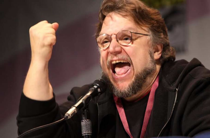 Del Toro se comprometió a pagar el viaje de los pequeños a Sudáfrica.