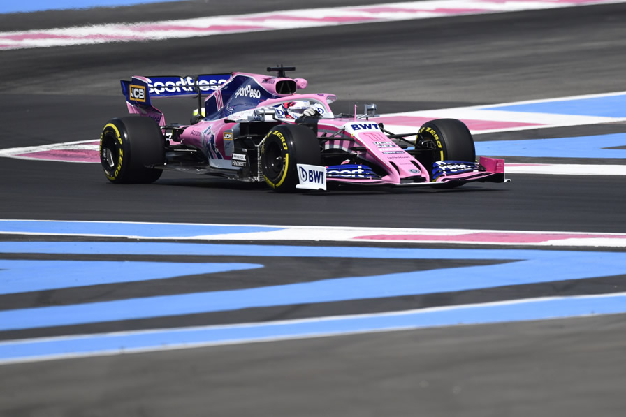 Checo Pérez buscará rescatar puntos el domingo. (Foto: AFP)