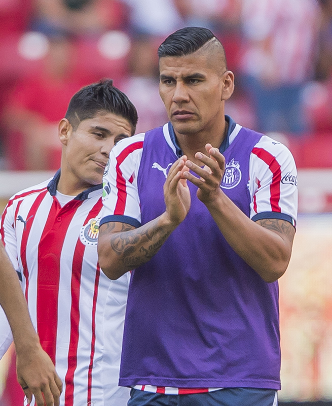 Carlos Salcido. El zaguero reveló que de no ser por Francisco Gabriel de Anda, quizá ni siquiera hubiera llegado al Mundial de Clubes. (Foto: Mexport)