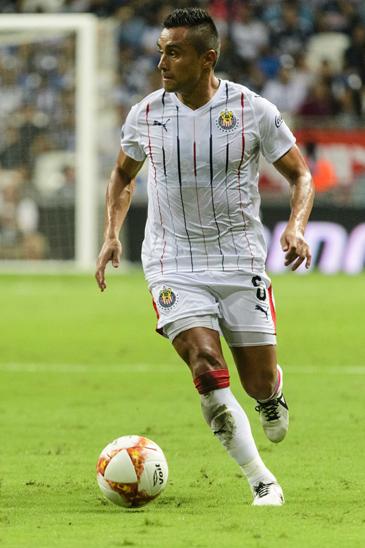 Edwin Hernández. Con Cardozo como DT fue perdiendo minutos y al final salió entre dimes y diretes con el guaraní. (Foto: Mexsport)