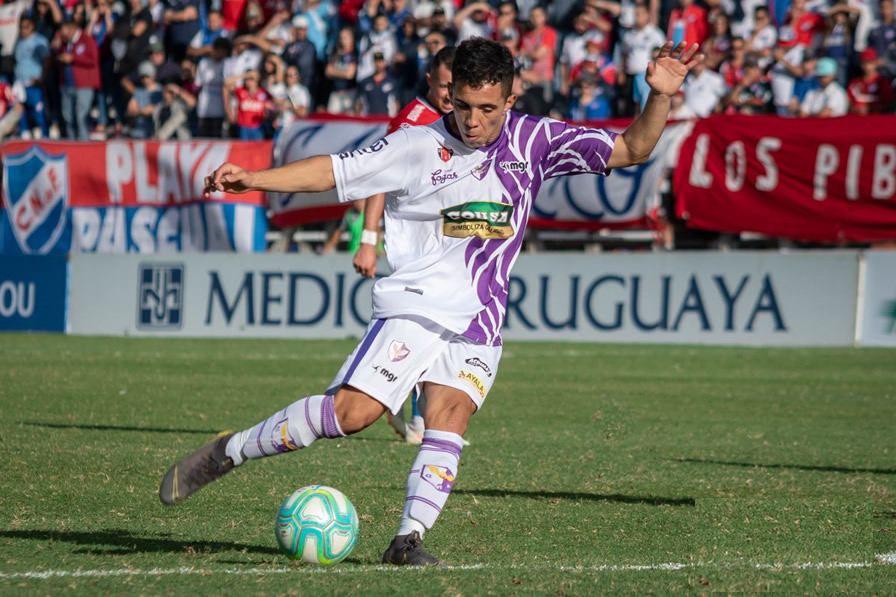 Leo Fernández viene del Atlético Fénix de Uruguay. (Foto: @CAFenix_)