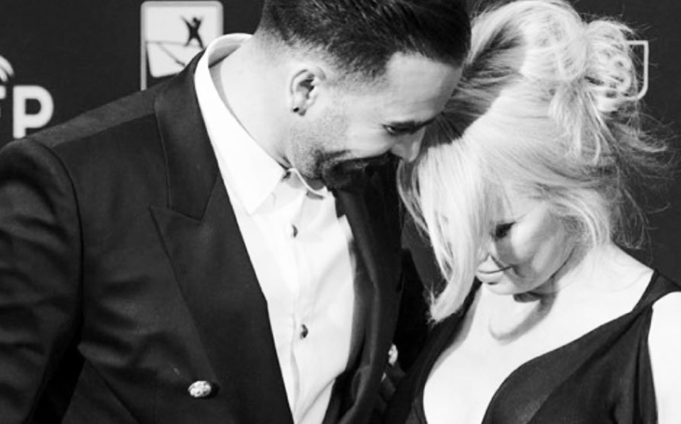 Pamela Anderson acusó a Adil Rami de infidelidad. (Foto: Instagram/pamelaanderson/)