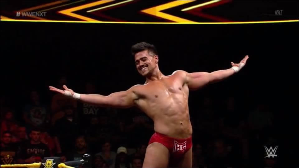 Garza fue bien recibido por la afición de NXT.