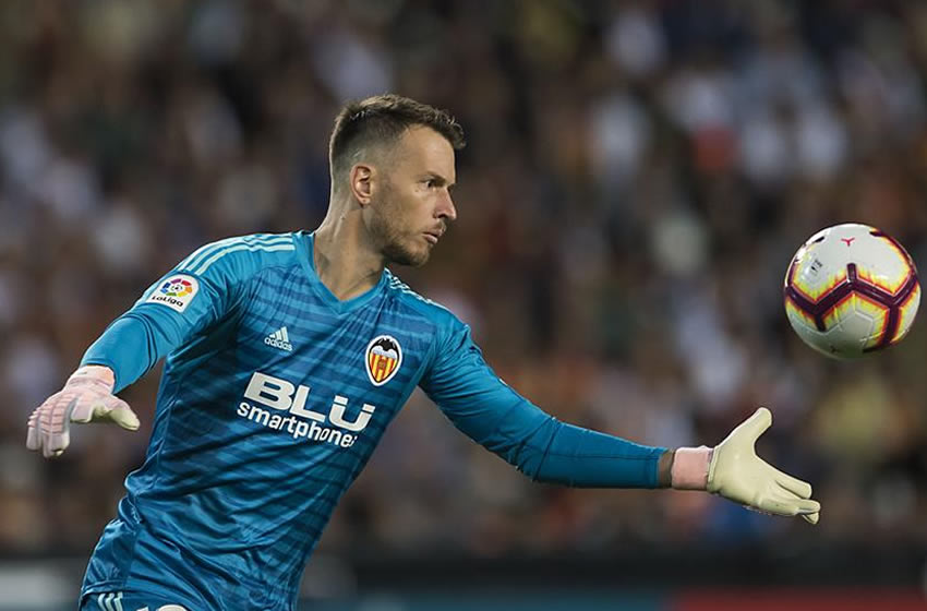 Neto le hará competencia a Ter Stegen. Foto: EFE