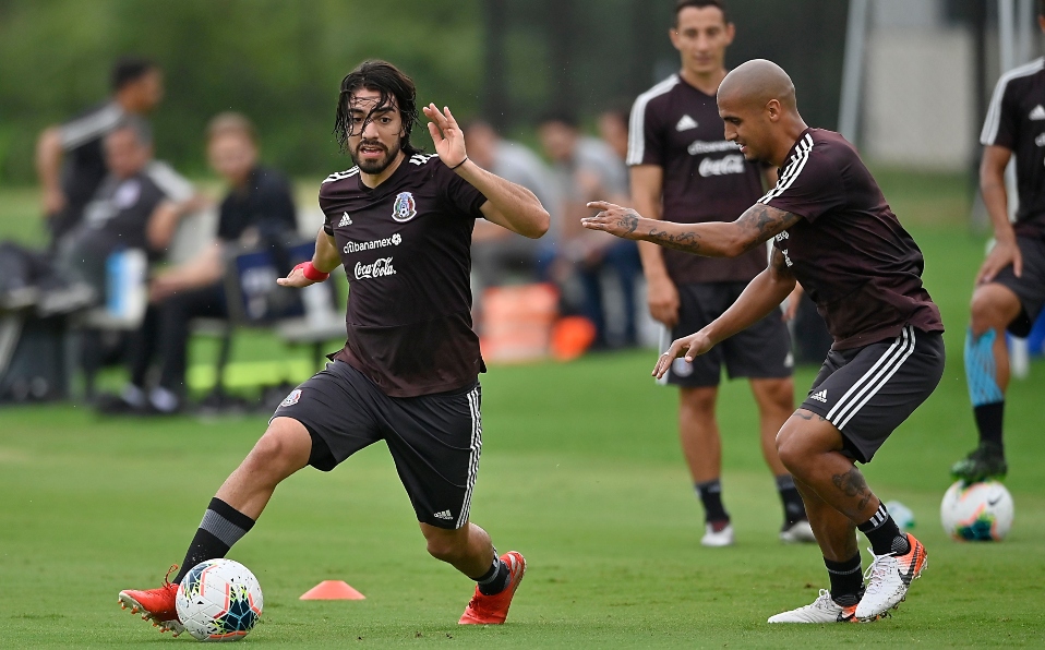Rodolfo Pizarro podría ser titular ante Costa Rica junto con Jiménez y Antuna.