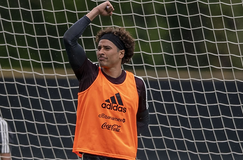 Ochoa fue elegido como el jugador de la recién temporada con el Standard. (Imago7)