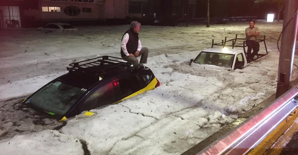 Imágenes de la granizada registrada en Guadalajara. (Foto: Twitter)