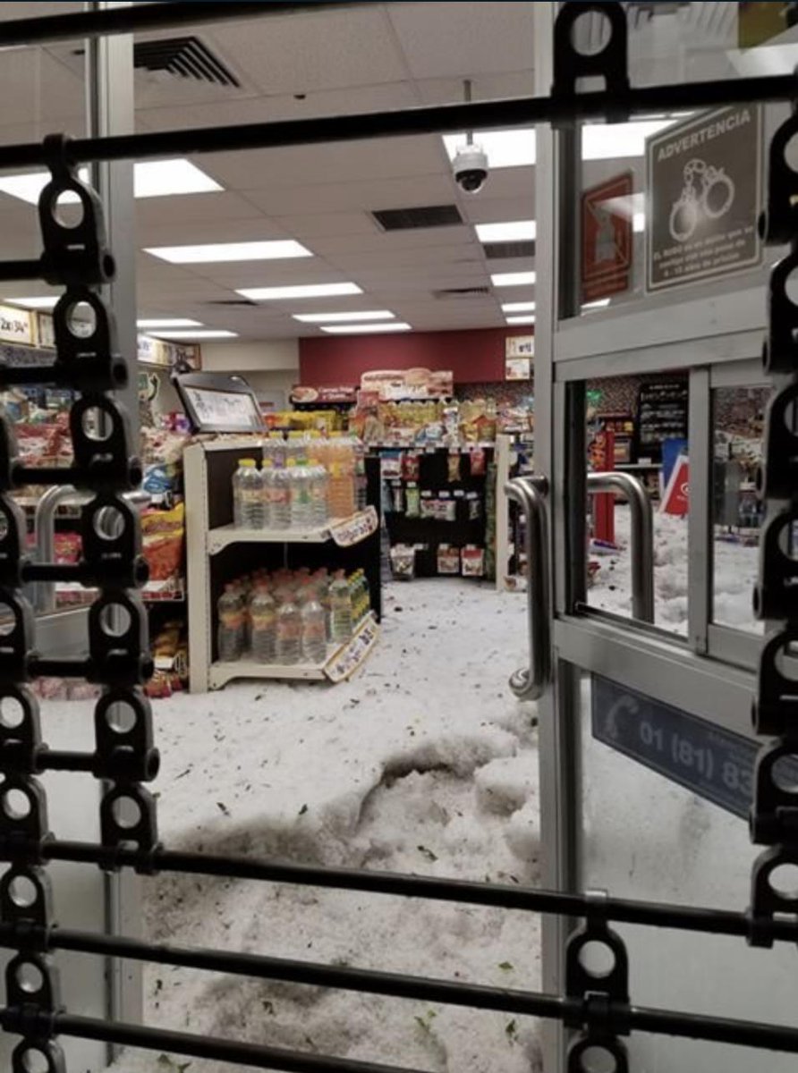 Imágenes de la granizada registrada en Guadalajara. (Foto: Twitter)