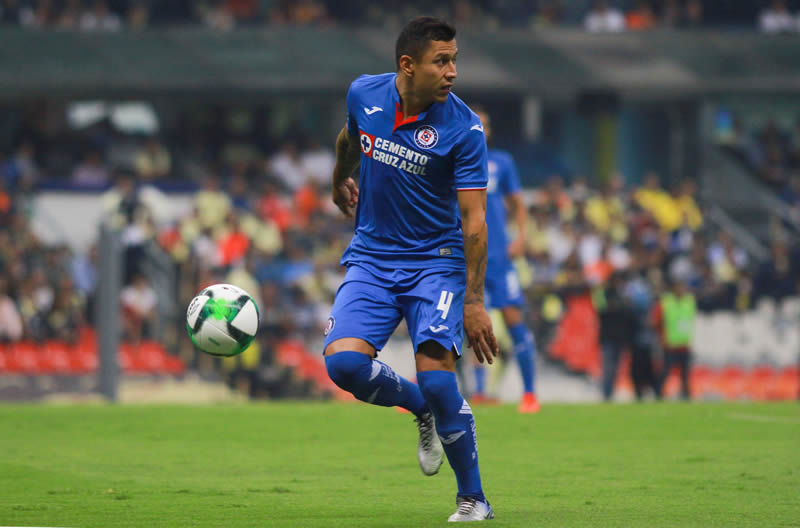 Julio Domínguez: El Catita continúa defendiendo la camiseta de Cruz Azul, club en el que se formó desde las Fuerzas Básicas. (Foto: Imago7)