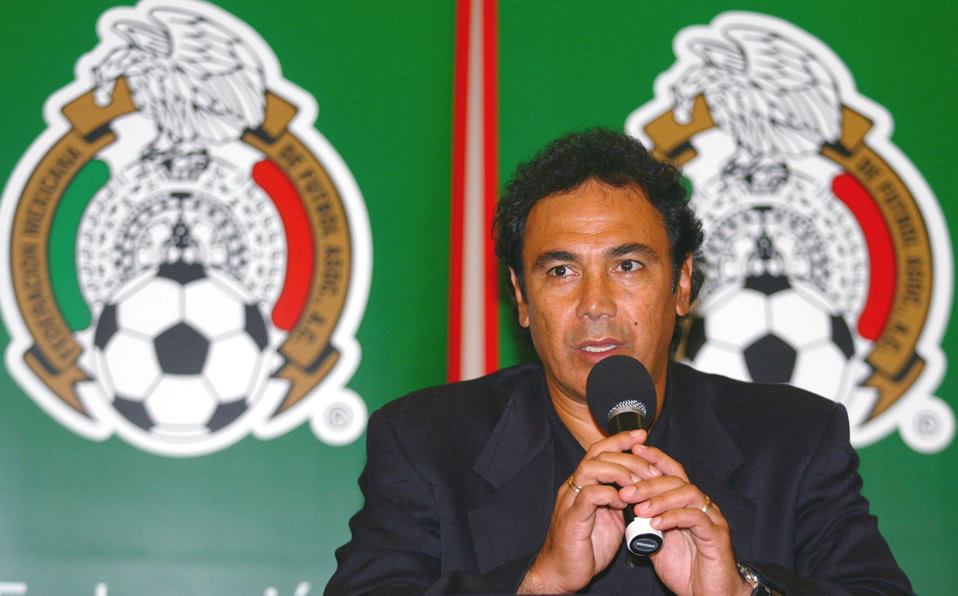 Años antes de ser "el bueno", Hugo Sánchez dirigió la Copa USA 2000 con un combinado lleno de jugadores de Pumas.