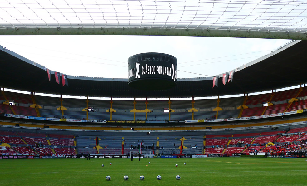Chivas volvería a jugar en el Estadio Jalisco.