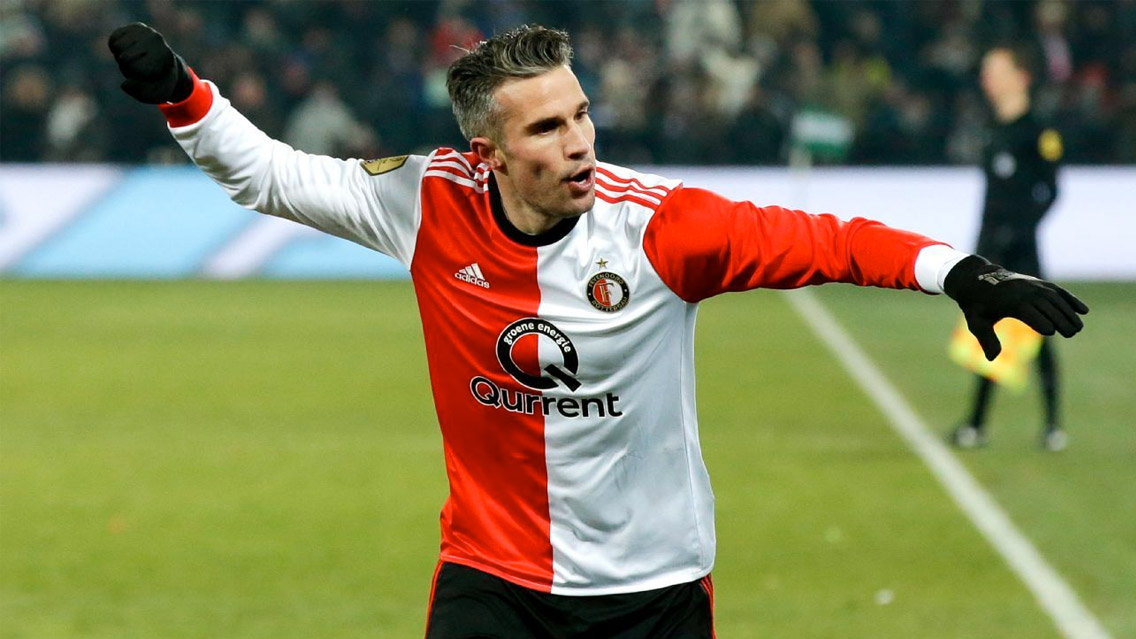 "En Holanda solo jugaré en el Feyenoord"; con esa promesa Robin Van Persie se fue del club en 2004.