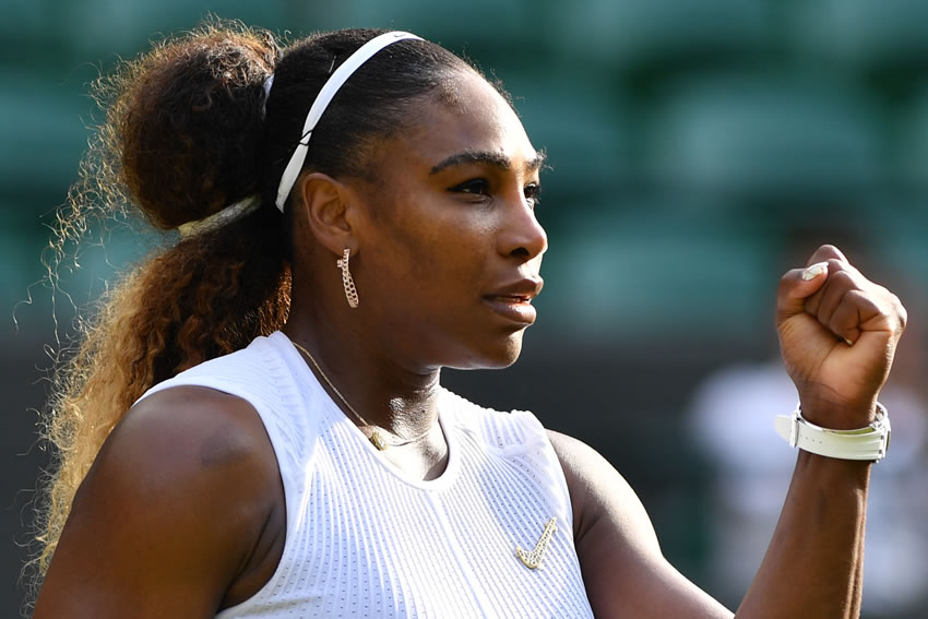 Williams se impuso a la joven de 18 años por 2-6, 6-2 y 6-4. (AFP)