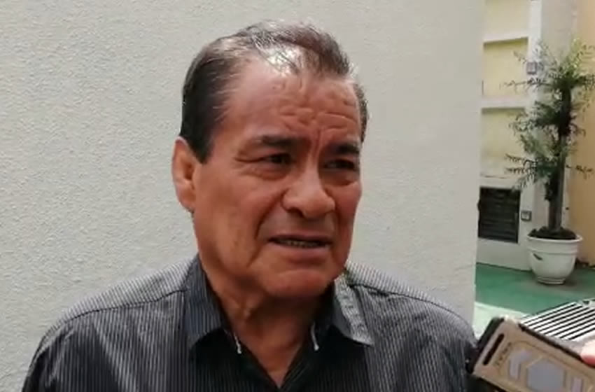 Daniel López 'El Satánico' en el funeral del Perro Aguayo.