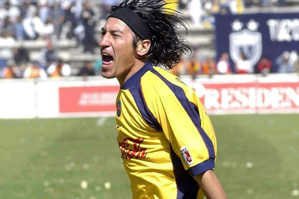 Con pasado en Sevilla, Real Madrid e Inter de Milán, Iván Zamorano jugó del 2000 al 2002 con las Águilas y logró un título de Liga MX.