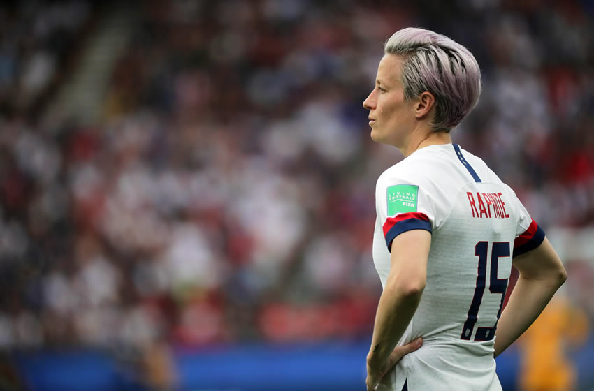 De nueva cuenta, Megan Rapinoe levantó la voz, ahora contra la FIFA. Foto: EFE
