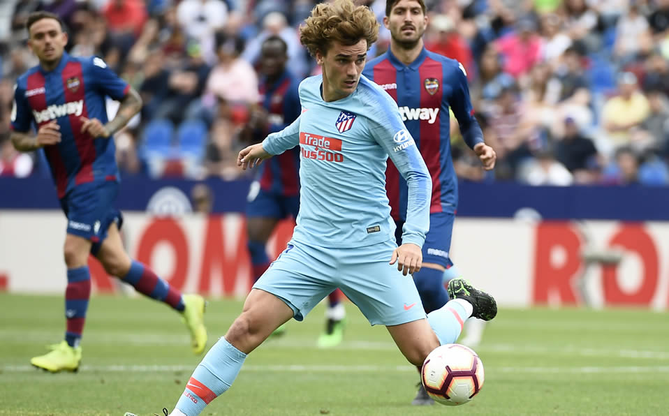 Atleti envió un comunicado para obligar a Griezmann a entrenar, pero el atacante se negó. (Foto: AFP)