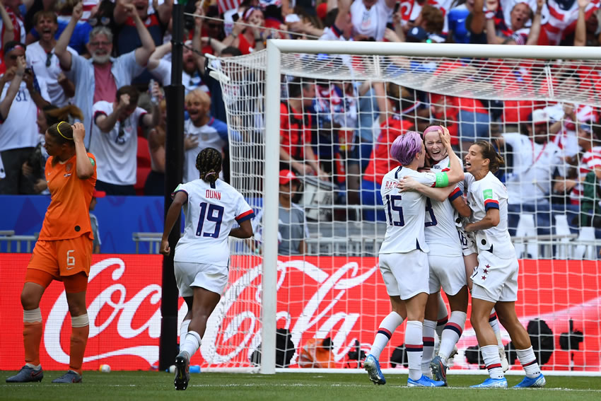 Las estadounidenses consiguieron bicampeonato.(AFP)