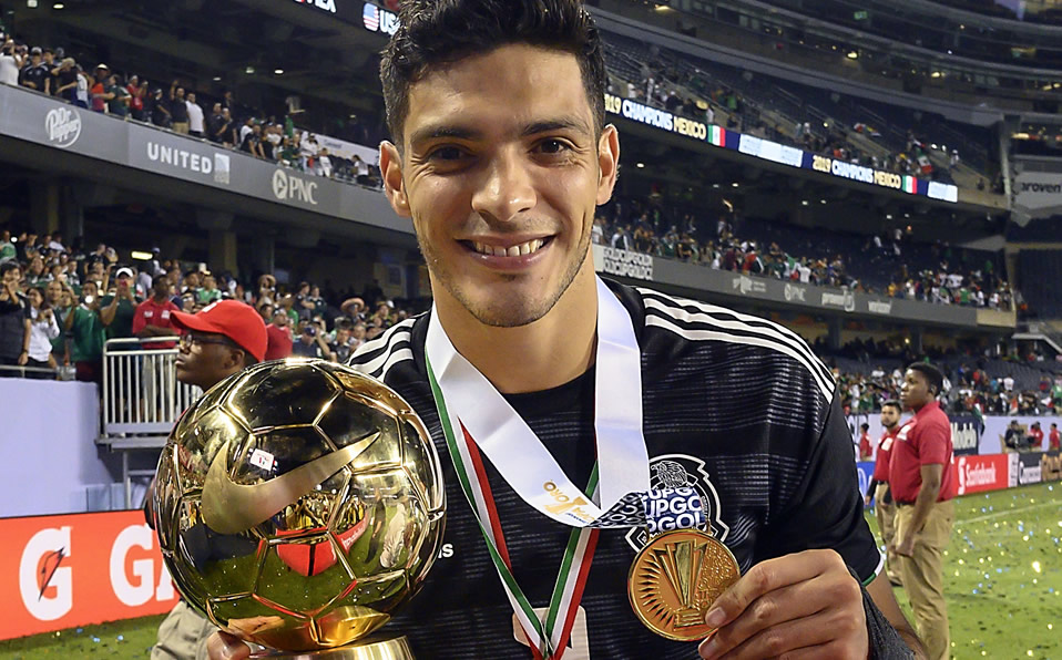 Raúl Jiménez: 6 partidos jugados, sumó 567 minutos; 5 goles y 2 asistencias. Fue el máximo goleador del equipo.