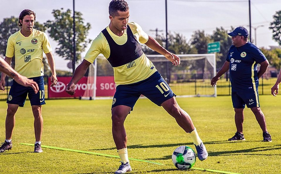 Giovani dos Santos tendrá que esperar para debutar con América . (@ClubAmerica)