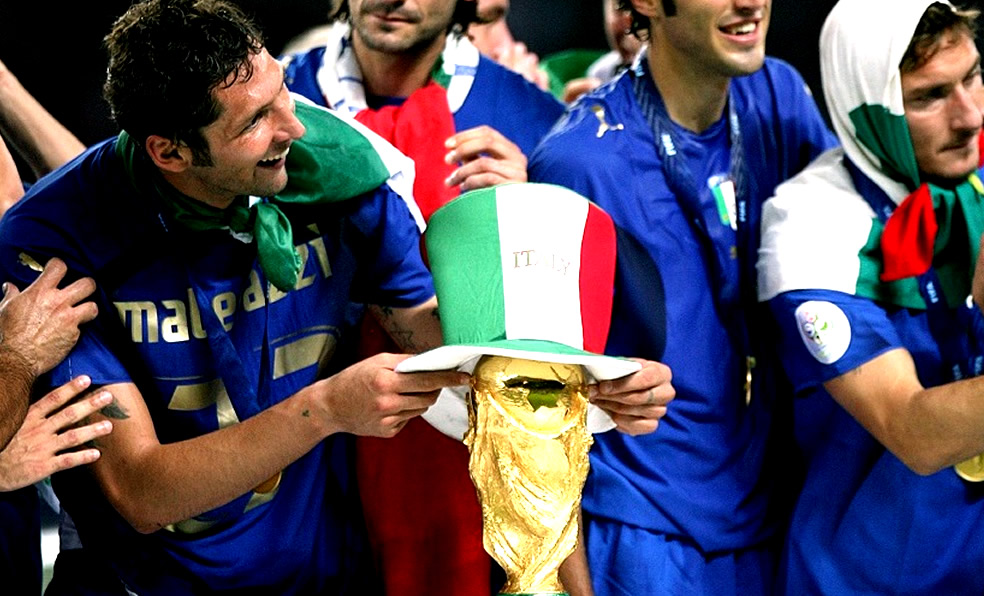 Materazzi fue el gran héroe de Italia en la Gran Final ante Francia. (Foto: Especial)