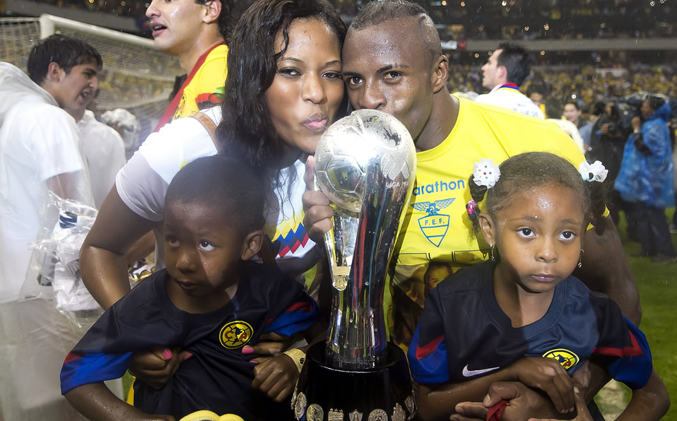 En 2011, Christian Benítez se convirtió en el jugador más caro (hasta entonces) al llegar al América por 10 mdd proveniente de Santos.