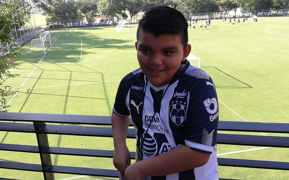 El menor en el Barrial, durante el entrenamiento de la Pandilla. (cortesía)