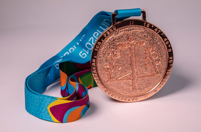 Para la Bronce será la figura del Candelabro de Ica.