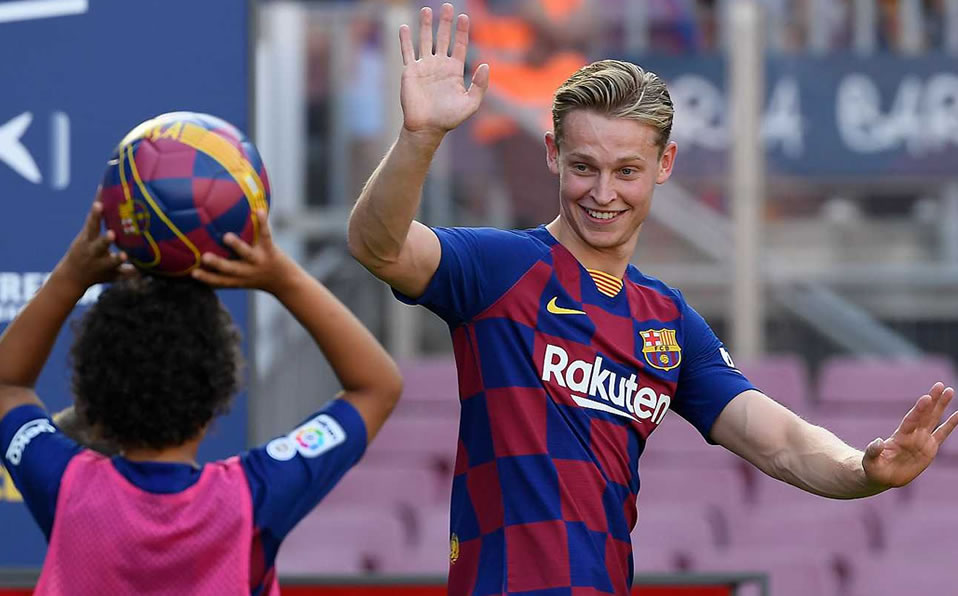 Frenkie de Jong, perla holandesa del Ajax, llegó en el verano del 2019 a Barcelona por 75 millones, que con variables podrían sumar hasta 86 mde.