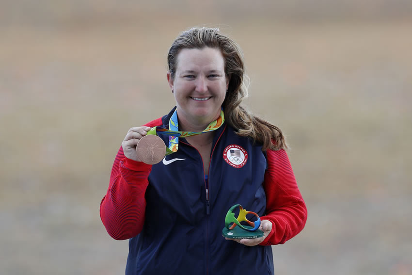 Kim Rhode | Estados Unidos: Única mujer en la historia que ha logrado medallas en seis Juegos Olímpicos consecutivos en tiro.