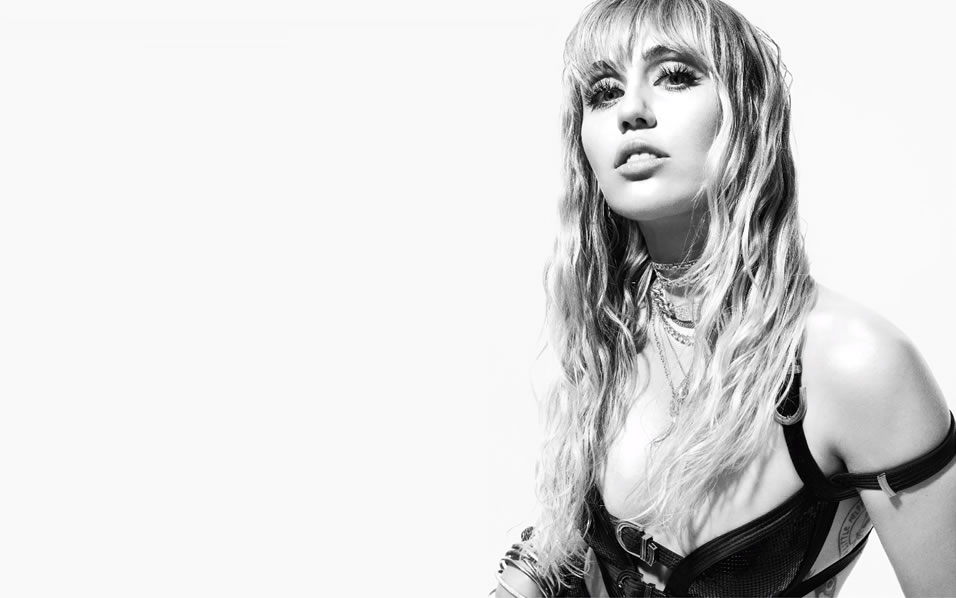 Las fotos de Miley Cyrus en su entrevista con Elle. (Foto: Instagram/mileycyrus/)