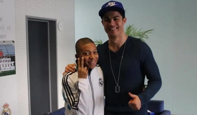 Kylian Mbappé y Cristiano Ronaldo
