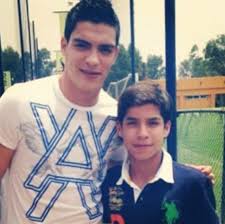 Raúl Jiménez y Diego Lainez