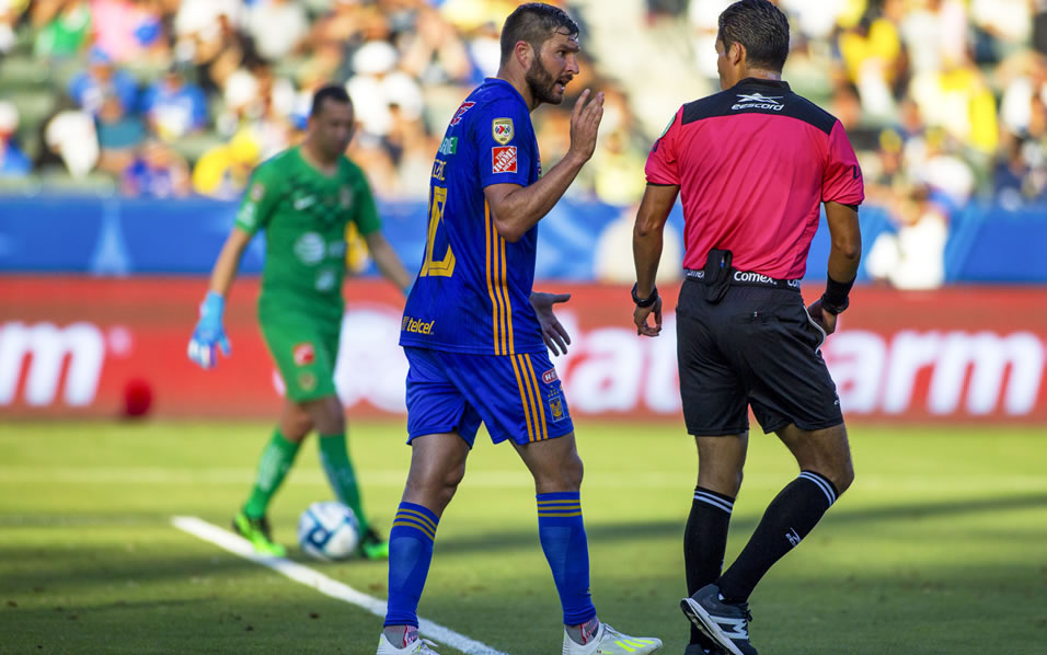 El francés sigue demostrando por qué es un referente del club dentro y fuera de la cancha. (Foto: Imago7)