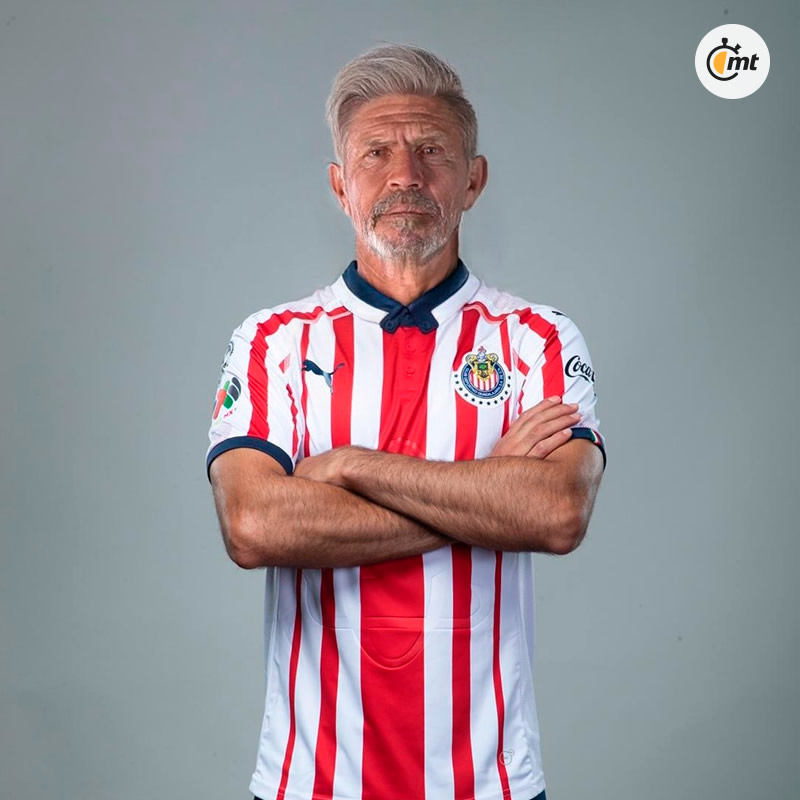Oribe Peralta ya no está taaan lejos de pintar canas.