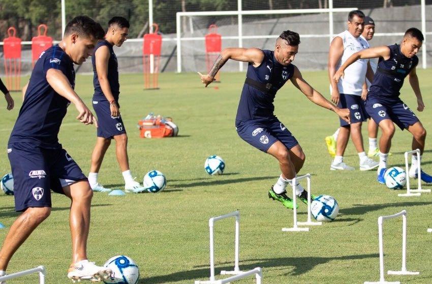 El municipio solicitó a cambio la colaboración de Rayados para disponer del estadio. (Imago7)